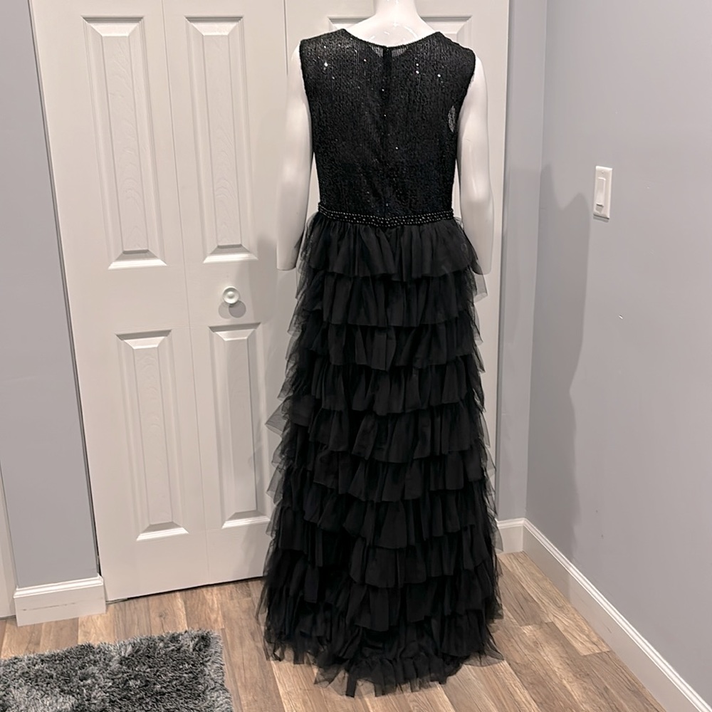 NWOT Mac Duggal ruffle tulle tiered sequin top gown - Picture 11 of 15